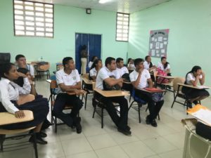 Charla Colegio Tomas Guardia