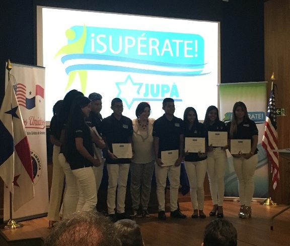 Graduación de Centro ¡Supérate! Fundación Jupá